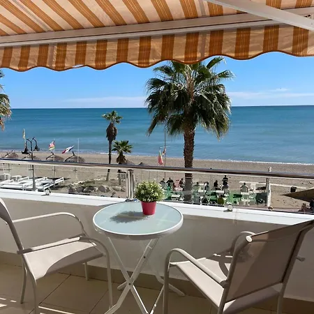 Roca Chica. Studio - First Line Beach Torremolinos Exterior photo