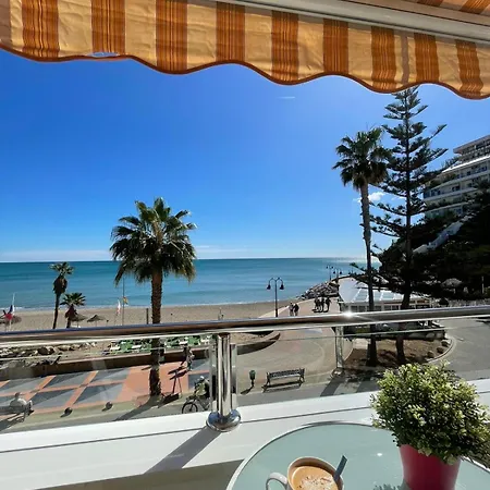 Roca Chica. Studio - First Line Beach Torremolinos Exterior photo