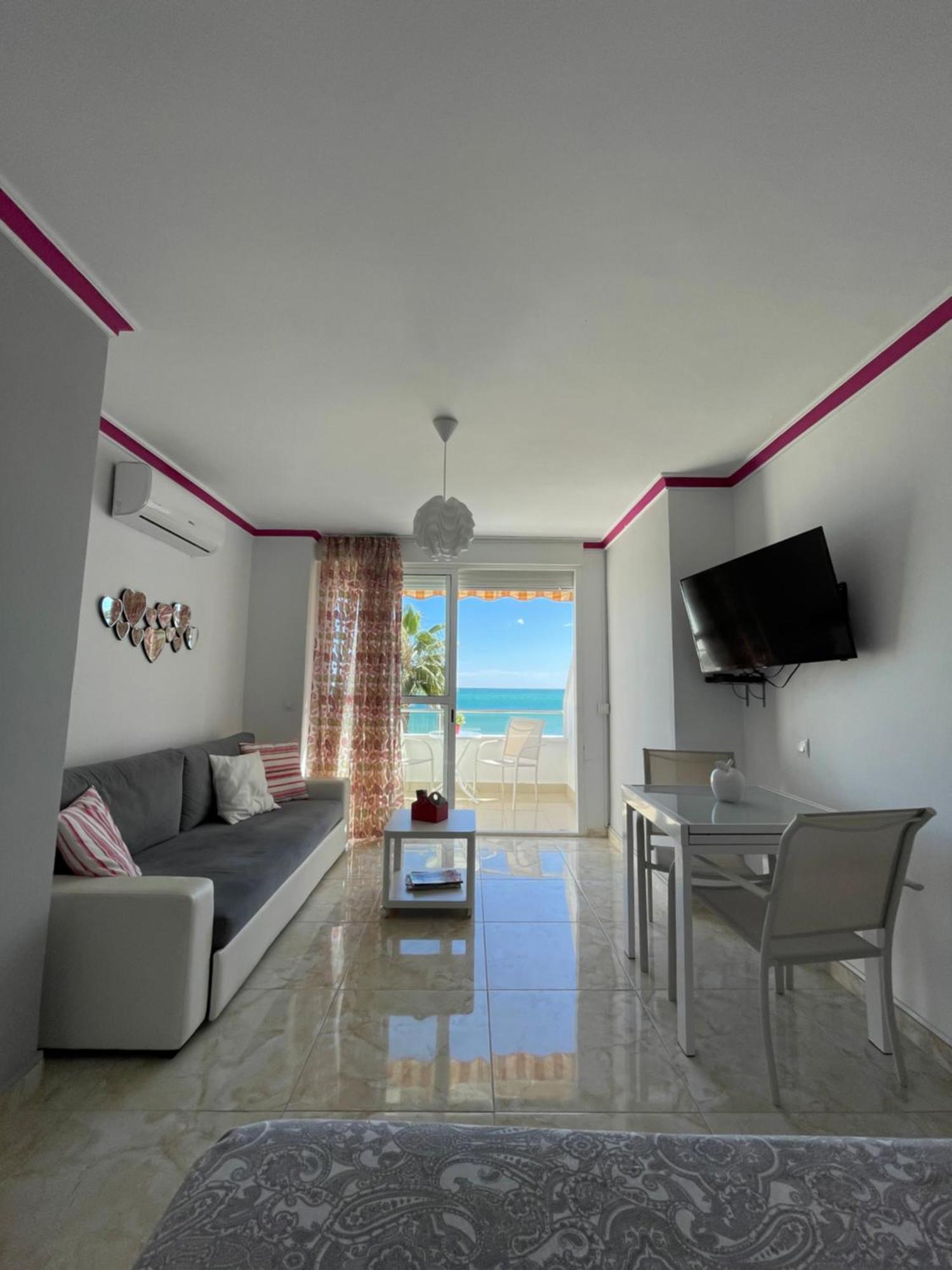 Apartament Roca Chica. - First Line Torremolinos