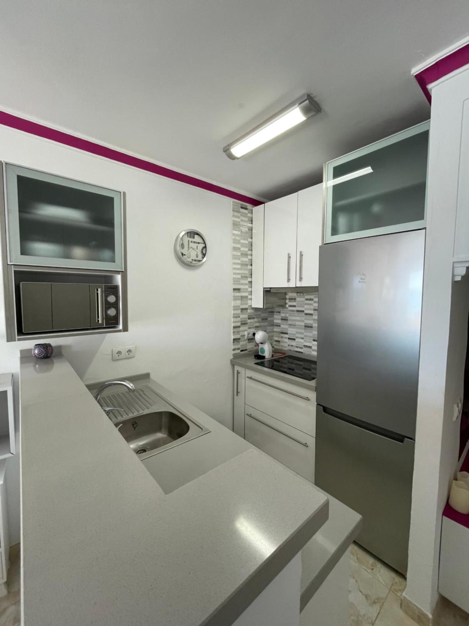 Roca Chica. - First Line Apartament Torremolinos